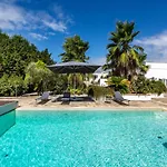 Trulli Restano By Perle Di Puglia * 奇斯泰尼诺
