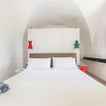 Trulli Restano By Perle Di Puglia