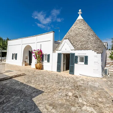 Trulli Restano By Perle Di Puglia *