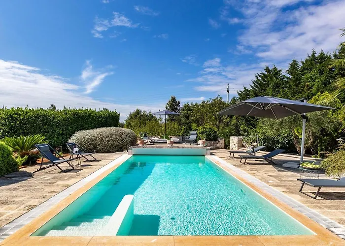 Trulli Restano By Perle Di Puglia * Cisternino
