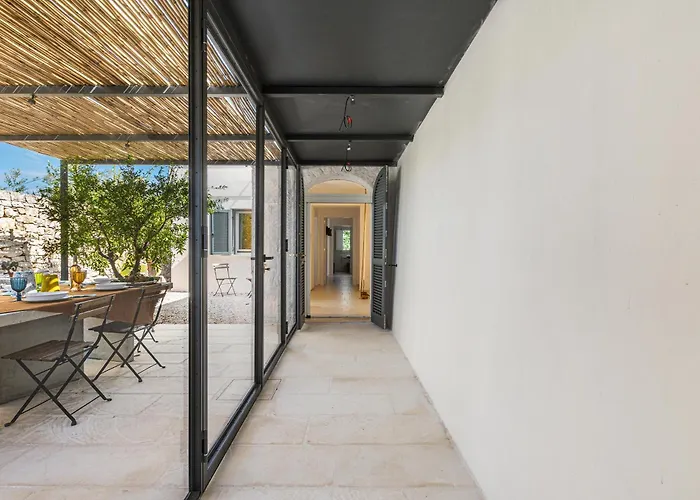Trulli Restano By Perle Di Puglia *