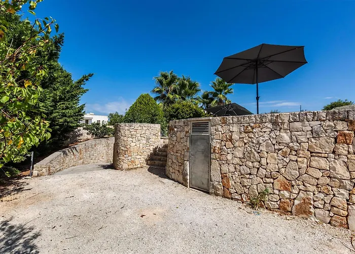 Trulli Restano By Perle Di Puglia * Cisternino